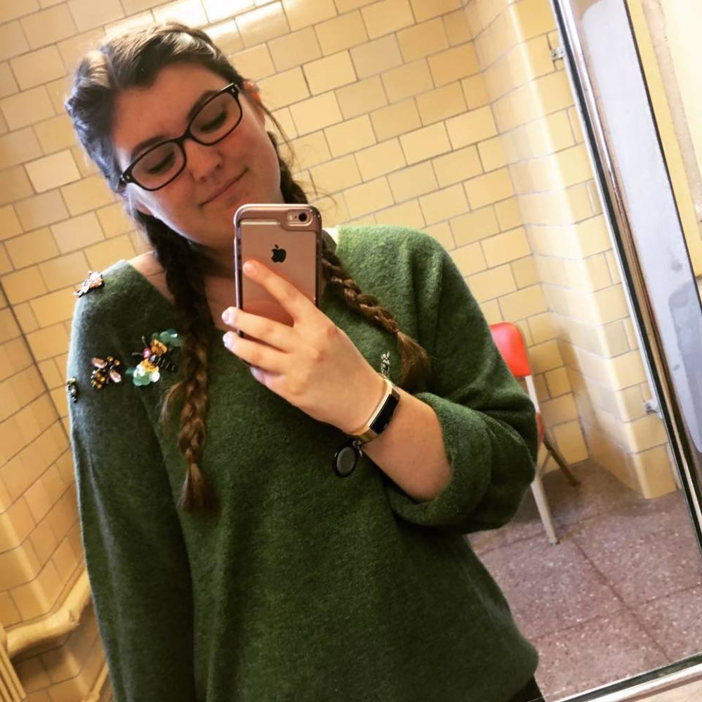 Meet your Posher, Olivia